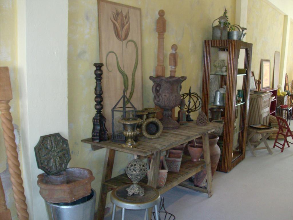 Pictures for Stuff Furniture Consignment Shop in San Diego, CA 92116